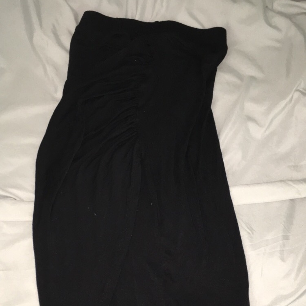black skirt
